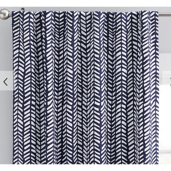 Pottery Barn Kids Set Of 2 XL 100% Cotton Broken Arrows Blackout Curtains 44x84 - Picture 11 of 11